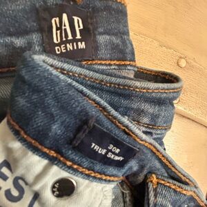 GAP Women’s True Skinny Jeans - Denim Blue